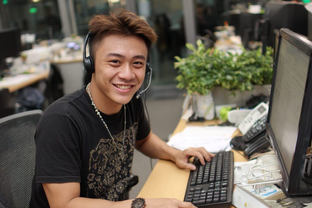 How to Manage Virtual Assistants with Check-Ins